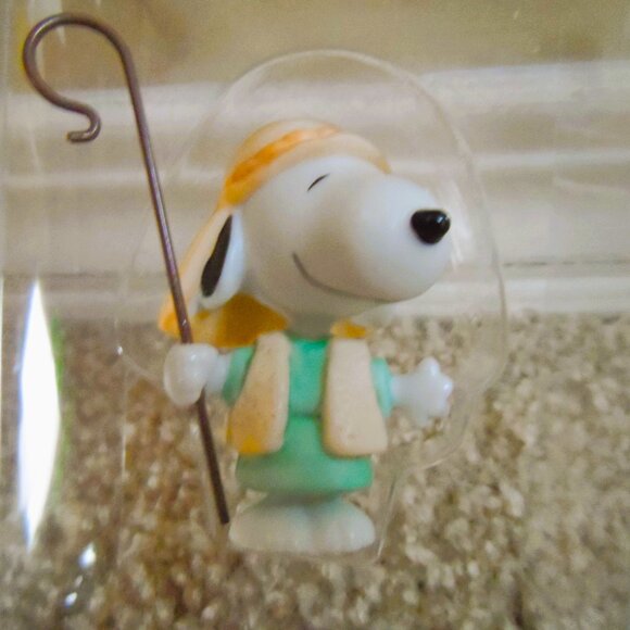 Hallmark - Peanuts Gallery -Shepherd and his "flock"- NEW - Picture 10 of 10